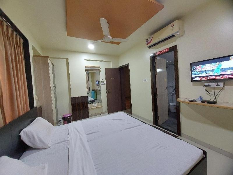 Super Hotel O Happy Homely Stay Near Pune Airport Khadki Exterior foto